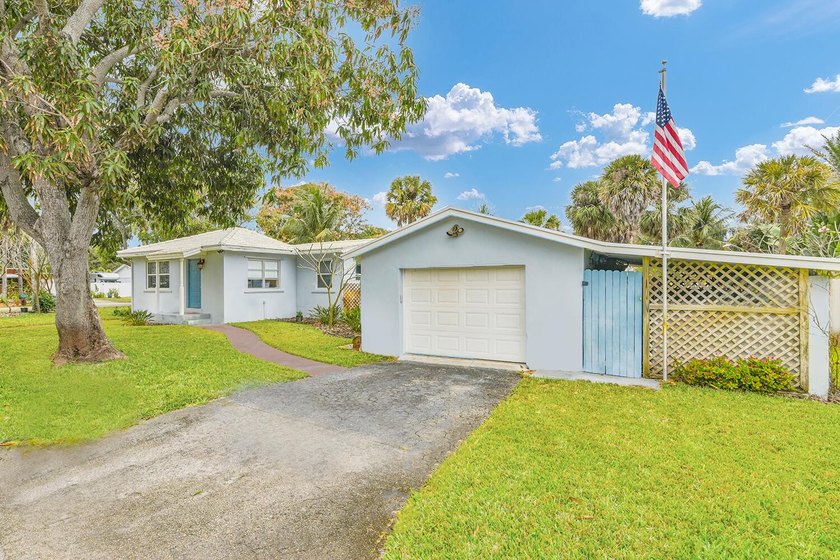 BUILDERS and INVESTORS WELCOME! Move in Ready or flexible future - Beach Home for sale in Delray Beach, Florida on Beachhouse.com