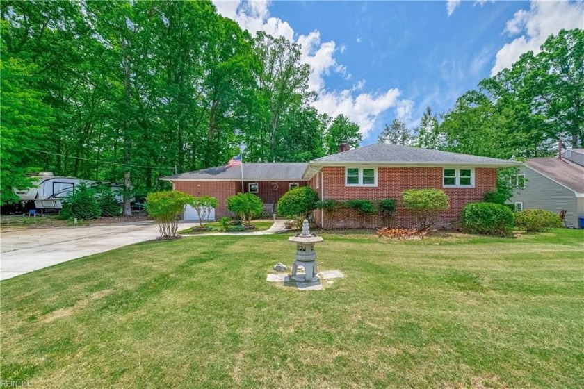 Welcome home! This charming Rancher is a rare gem! Situated on a - Beach Home for sale in Newport News, Virginia on Beachhouse.com