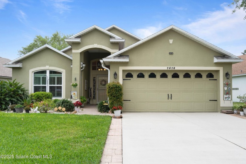 WESTBROOKE Lakefront! Stunning 3BR/2BA home with 2-car garage - Beach Home for sale in Melbourne, Florida on Beachhouse.com
