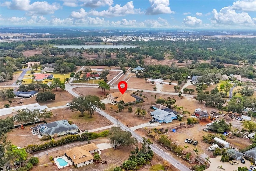 2350 Mission Valley Blvd captures everything that makes life - Beach Home for sale in Nokomis, Florida on Beachhouse.com