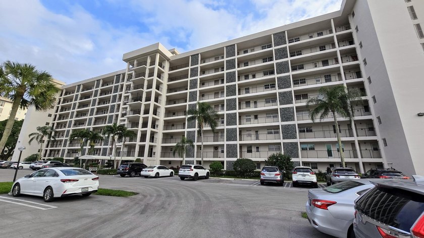 This amazing unit is Back on the Market! The Buyers Finances - Beach Condo for sale in Pompano Beach, Florida on Beachhouse.com