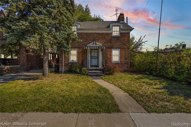 Welcome to this classic all-brick colonial filled with character - Beach Home for sale in Detroit, Michigan on Beachhouse.com