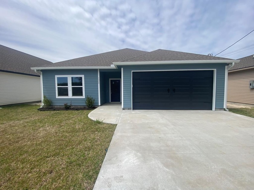 This modern new construction home is outside the city limits - Beach Home for sale in Rockport, Texas on Beachhouse.com