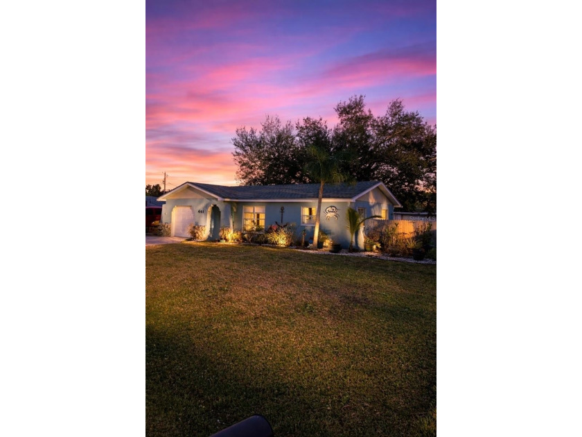 One or more photo(s) has been virtually staged. Welcome to this - Beach Home for sale in Venice, Florida on Beachhouse.com