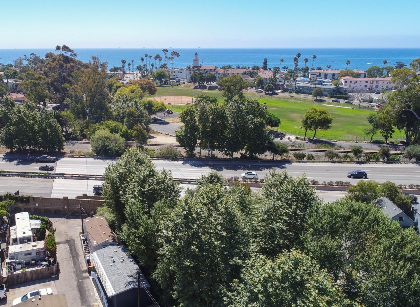 Nestled just 1,500 feet from the pristine sands of Santa - Beach Home for sale in Santa Barbara, California on Beachhouse.com