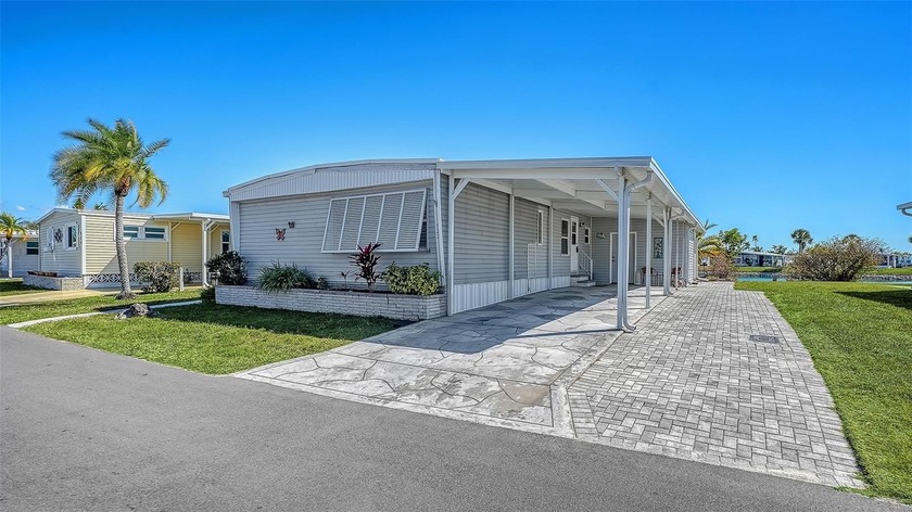 Welcome to Venice Isle, a highly sought-after 55+ mobile home - Beach Home for sale in Venice, Florida on Beachhouse.com