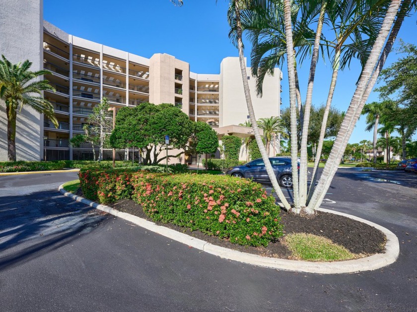 Welcome to this exquisite 2-bed, 2-bath condo in the highly - Beach Condo for sale in Lake Worth, Florida on Beachhouse.com