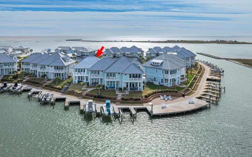 Canal front with your private boat dock in St Charles Bay - Beach Townhome/Townhouse for sale in Rockport, Texas on Beachhouse.com