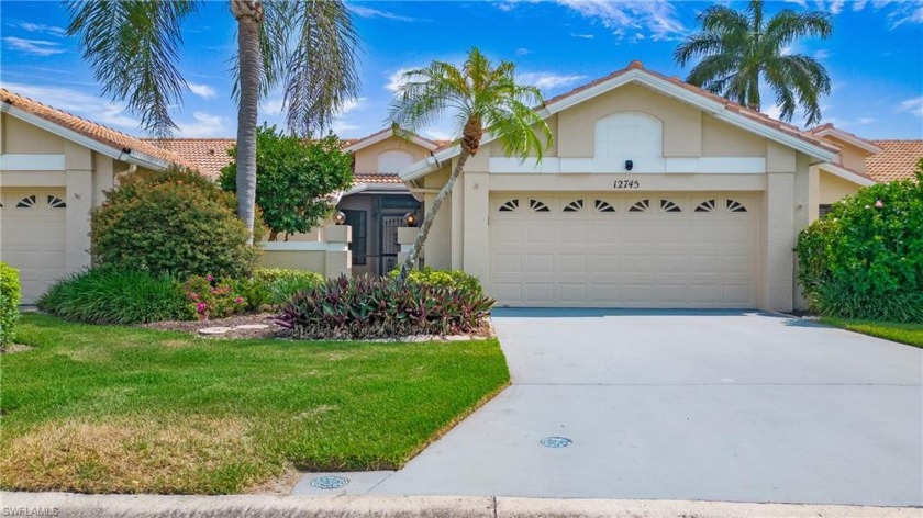 Welcome to your dream home in Hunters Ridge.  Nestled in this - Beach Townhome/Townhouse for sale in Bonita Springs, Florida on Beachhouse.com