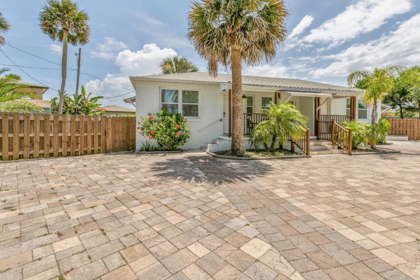 Ocean Breezes,Strolls Along The Sand,And Coastal Cuisine Are - Beach Townhome/Townhouse for sale in St Augustine, Florida on Beachhouse.com