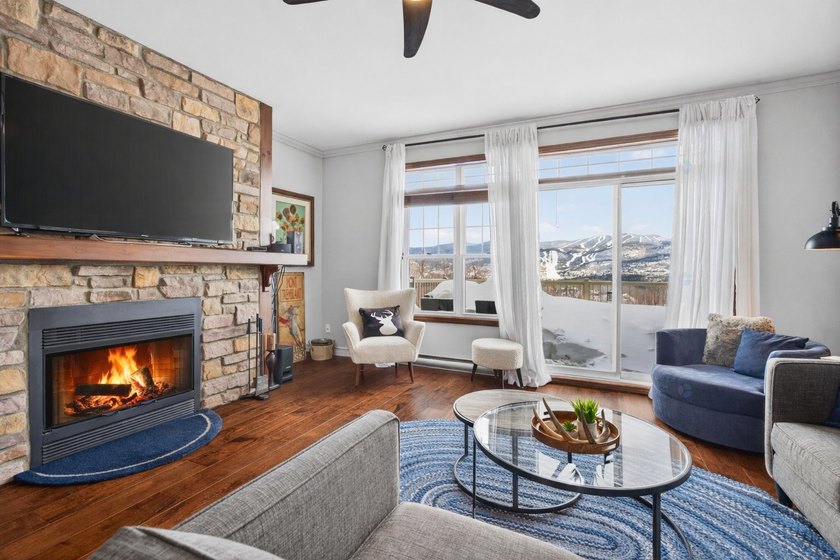 Reveillez-vous chaque jour avec une vue spectaculaire sur la - Beach Condo for sale in Mont-Tremblant, QC on Beachhouse.com