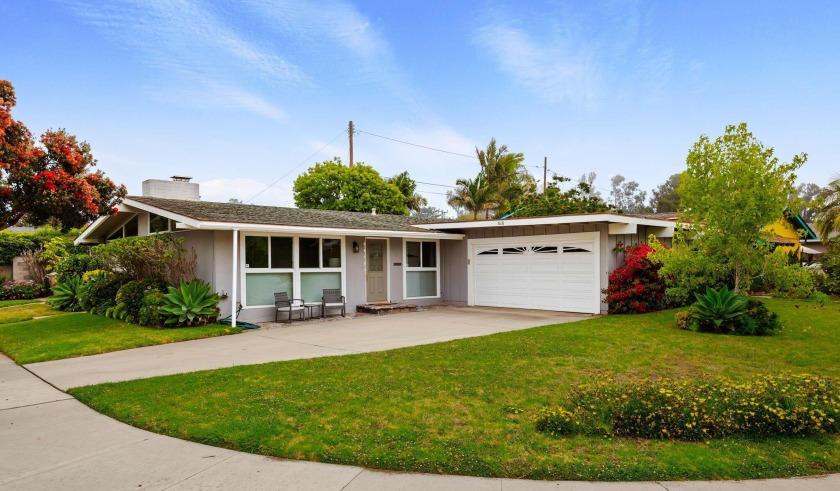 Fabulous Mid-Century Home By the Sea. This 1957 Carpinteria Park - Beach Home for sale in Carpinteria, California on Beachhouse.com