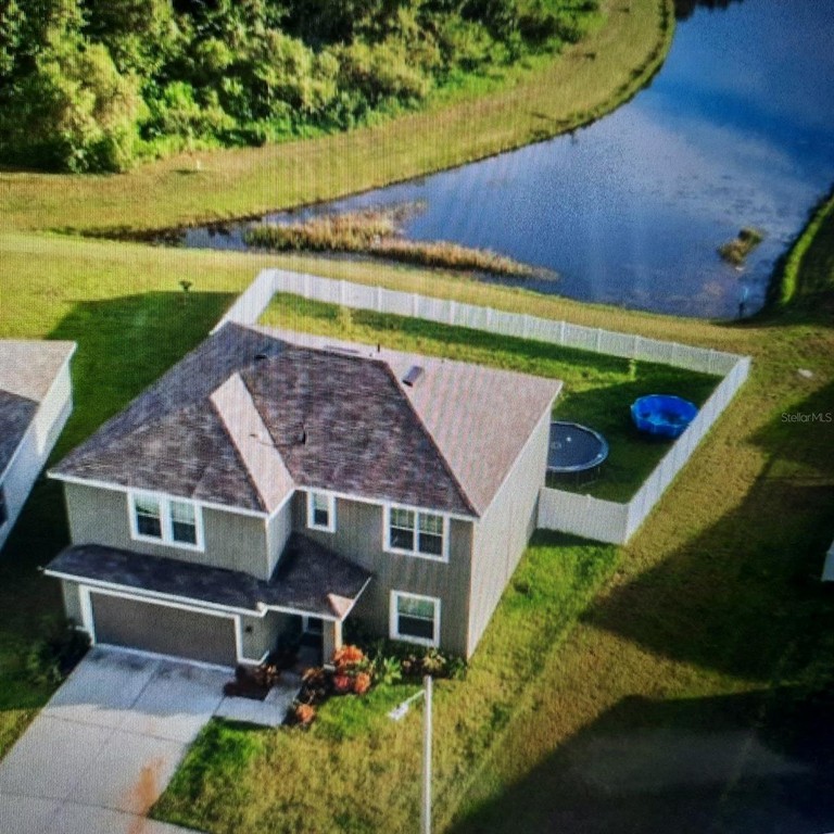 Need TLC. This home sits on a huge 80x114 oversize pond home - Beach Home for sale in Wimauma, Florida on Beachhouse.com