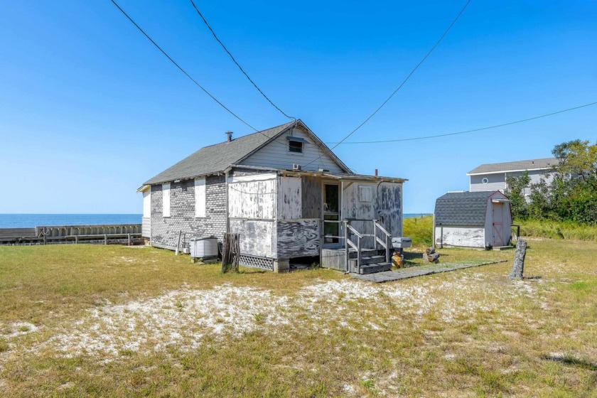 *Home of the Best Sunsets!* Nestled along the water's edge of - Beach Home for sale in Cape May Court House, New Jersey on Beachhouse.com