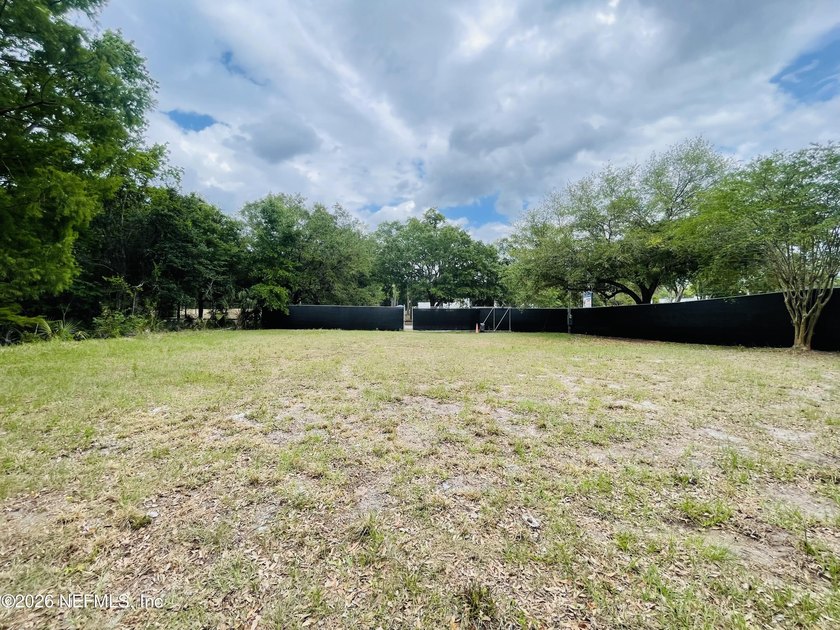 Excellent location off Beach Blvd. Cleared commercial lot ready - Beach Lot for sale in Jacksonville, Florida on Beachhouse.com