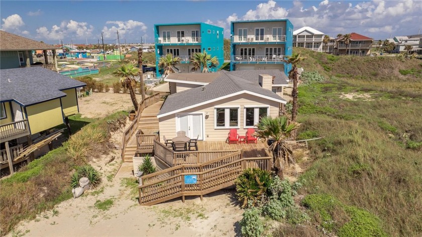 RARELY available home ON THE BEACH! Step out of your front door - Beach Home for sale in Port Aransas, Texas on Beachhouse.com