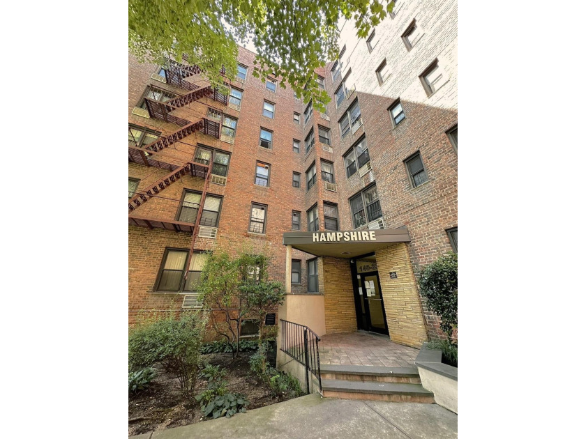 Large one-bedroom coop apartment in the heart of Flushing - Beach Home for sale in Flushing, New York on Beachhouse.com