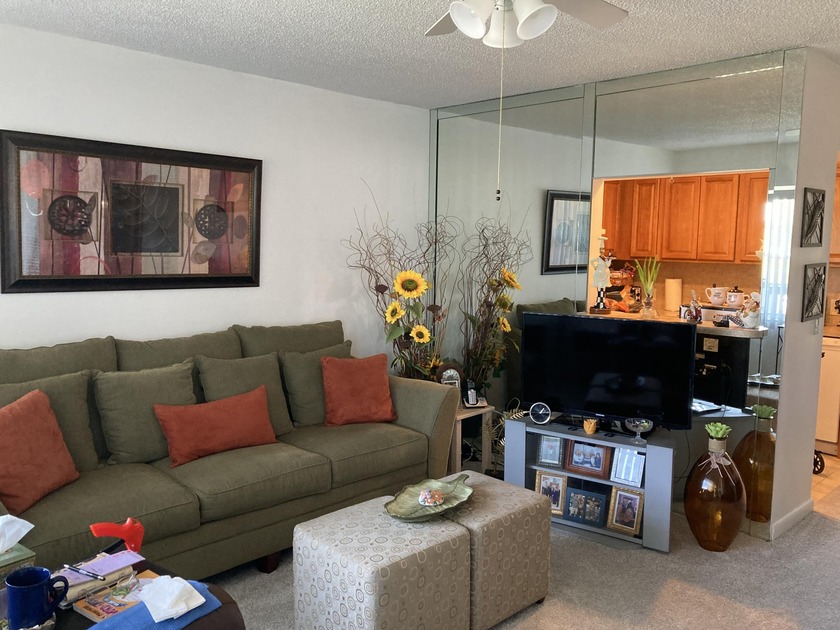 Don't miss this one. Easy  Florida living in Century Village - Beach Condo for sale in Boca Raton, Florida on Beachhouse.com