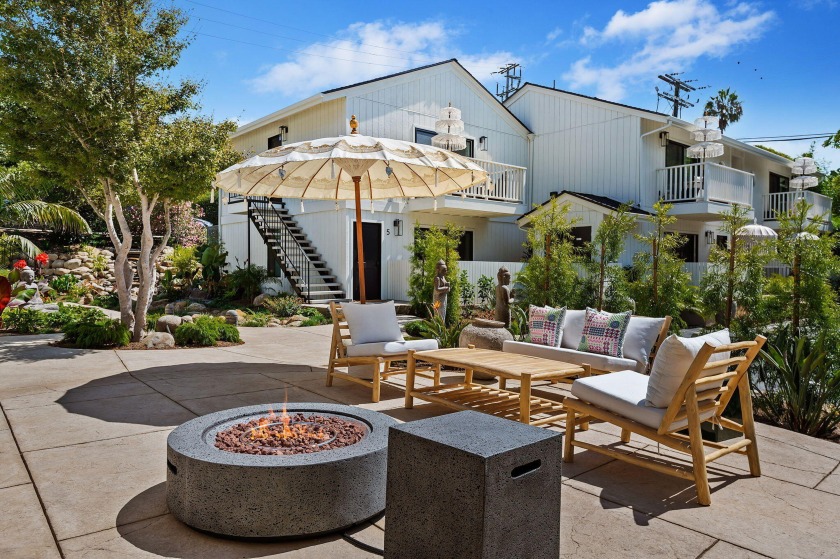 Daily vacation rental. Varying in price due to the seasons - Beach Home for sale in Santa Barbara, California on Beachhouse.com