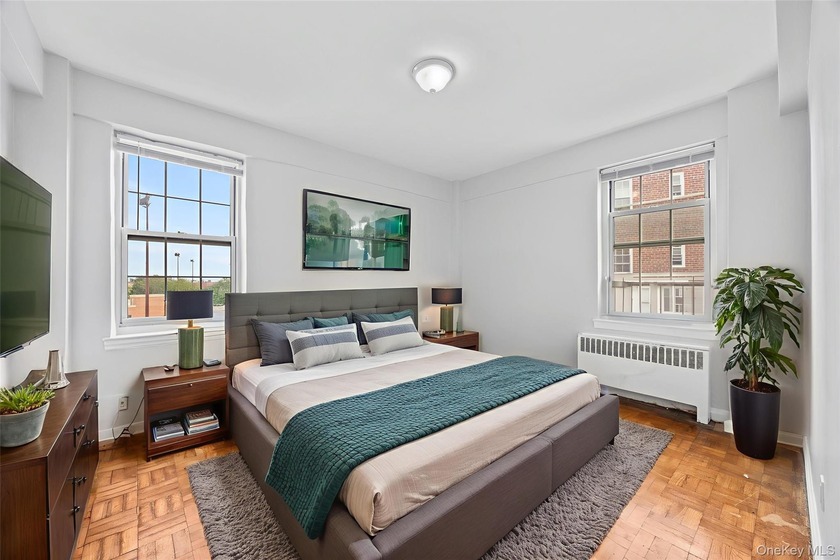 Welcome to 210 Pelham Road Unit 5M at The Shoreline in New - Beach Home for sale in New Rochelle, New York on Beachhouse.com