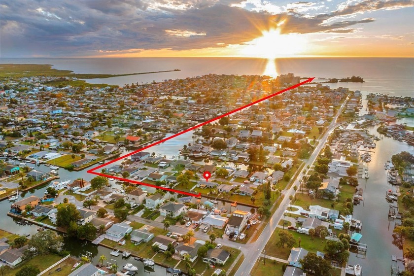 Move-in ready waterfront home with direct Gulf access! $5,000 - Beach Home for sale in Hudson, Florida on Beachhouse.com