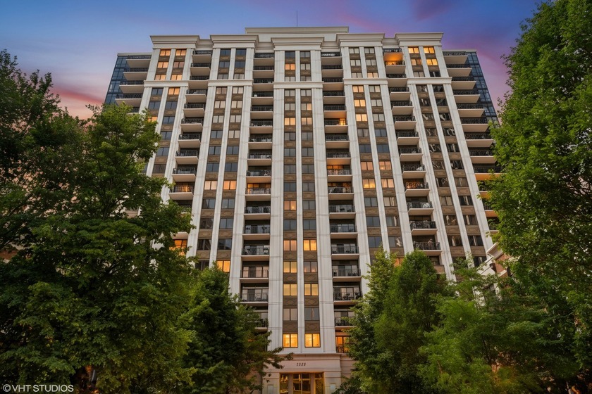 Enjoy stunning sunsets and abundant natural light in this - Beach Condo for sale in Chicago, Illinois on Beachhouse.com