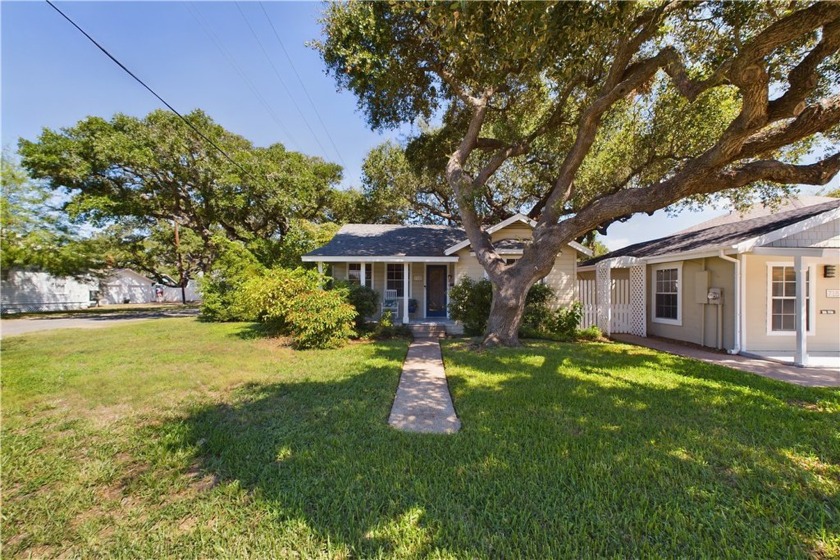 Two Houses One Property Turnkey Income Potential loc. in popular - Beach Home for sale in Rockport, Texas on Beachhouse.com