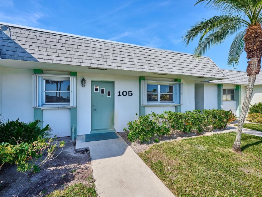 Charming 2-Bedroom Condo in 55+ CommunityThis single-story villa - Beach Home for sale in West Palm Beach, Florida on Beachhouse.com