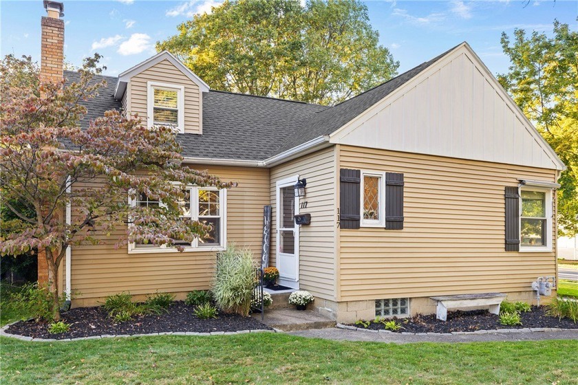 PRISTINE CAPE COD IN WEST IRONDEQUOIT! WELCOME HOME TO THIS - Beach Home for sale in Rochester, New York on Beachhouse.com