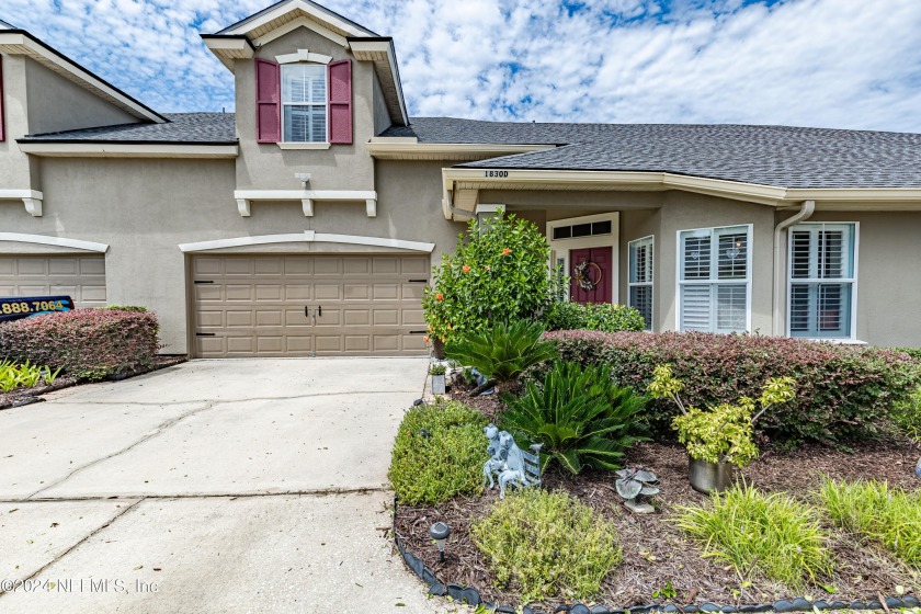 Discover this Eagle Harbor beautifully updated 3-bedroom, 2 - Beach Townhome/Townhouse for sale in Fleming Island, Florida on Beachhouse.com