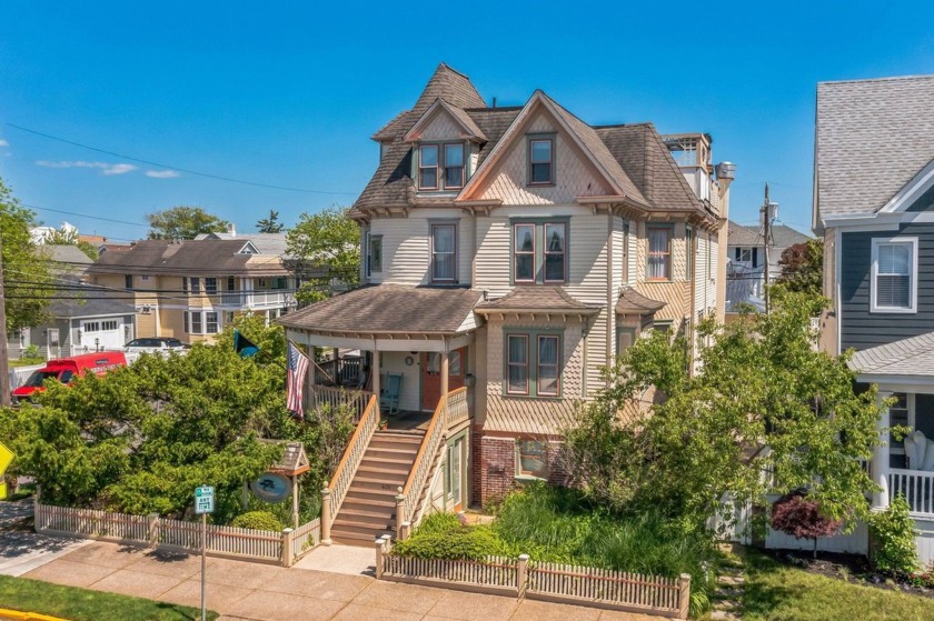 Come and enjoy the Ocean City lifestyle in this grand Queen Anne - Beach Home for sale in Ocean City, New Jersey on Beachhouse.com