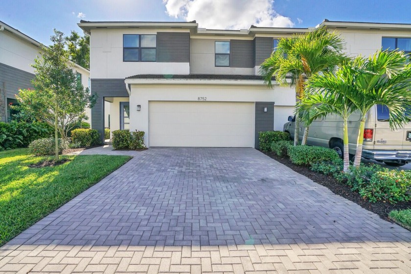 Built in 2021, this stunning 2-story townhouse in the gated - Beach Townhome/Townhouse for sale in Lake Worth, Florida on Beachhouse.com