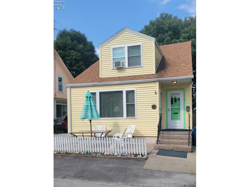 Double the fun in the adorable 4 bedroom 3 and a half bath - Beach Home for sale in Lakeside, Ohio on Beachhouse.com