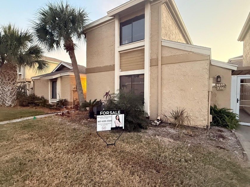 Beautifully updated townhouse is move in ready! This beautiful - Beach Townhome/Townhouse for sale in Palm Bay, Florida on Beachhouse.com