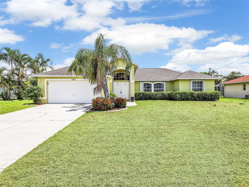 Welcome to your Florida dream home! This stunning 3-bedroom - Beach Home for sale in Cape Coral, Florida on Beachhouse.com