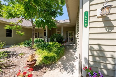 This charming 2 bedroom+ home overlooks a 5 acre prairie in - Beach Condo for sale in Ellison Bay, Wisconsin on Beachhouse.com