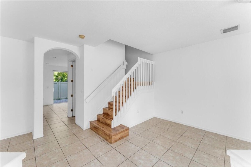 TOWNHOUSE, 3 BEDROOMS, 2.5 BATH THIS PROPERTY FEATURES A FORMAL - Beach Townhome/Townhouse for sale in Boynton Beach, Florida on Beachhouse.com