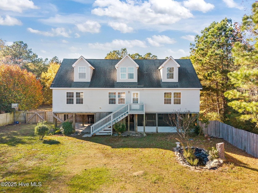 DISCOVER RELAXED WATERFRONT LIVING - in this 3-BR, 3-BA, 2,370 - Beach Home for sale in Bath, North Carolina on Beachhouse.com