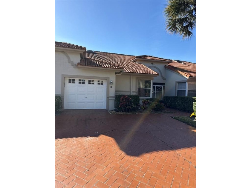 Beautiful Villa in a well maintenance Subdivision. Buyers can't - Beach Condo for sale in Boynton Beach, Florida on Beachhouse.com