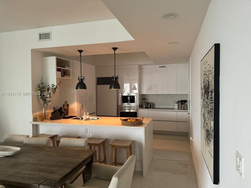 FLAWLESS 2 BDR + CONVERTED ENCLOSED DEN AS 3RD BDR / 3 FULL BTHS - Beach Condo for sale in Sunny Isles Beach, Florida on Beachhouse.com