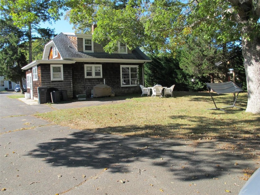 Quaint Cottage, Spacious Garage in Westhampton Beach Village - Beach Home for sale in Westhampton Beach, New York on Beachhouse.com