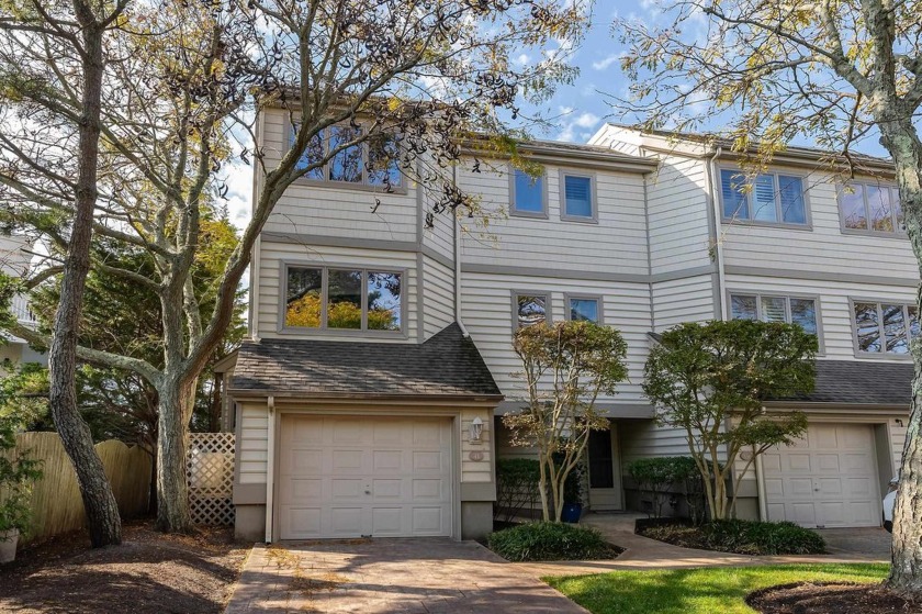 RARELY AVAILABLE bayfront townhome in the prestigious Cornell - Beach Townhome/Townhouse for sale in Avalon, New Jersey on Beachhouse.com