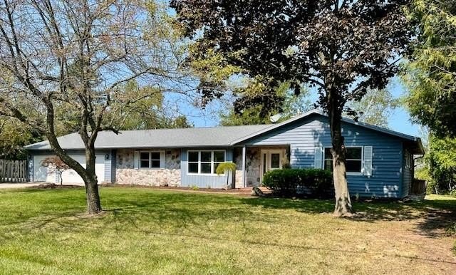 Spacious three bedroom ranch located in High Cliff Park Estates - Beach Home for sale in Sturgeon Bay, Wisconsin on Beachhouse.com