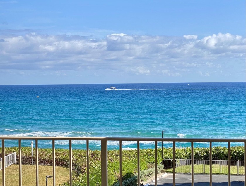 This stunning 2 bedroom 2 bath Penthouse with a split floor plan - Beach Condo for sale in Palm Beach, Florida on Beachhouse.com