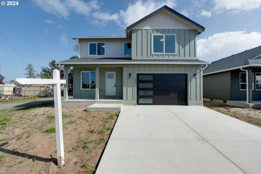 INTERIOR PHOTOS JUST ADDED!! Brand new build with hard to find 4 - Beach Home for sale in Seaside, Oregon on Beachhouse.com