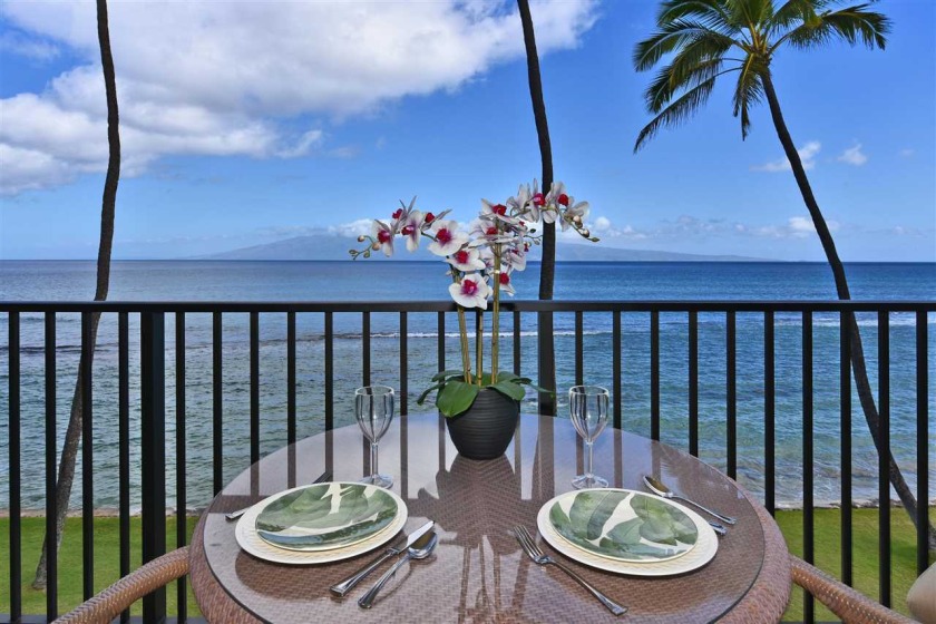 Direct Oceanfront High End Remodel 1 - Beach Vacation Rentals in Lahaina, Hawaii on Beachhouse.com
