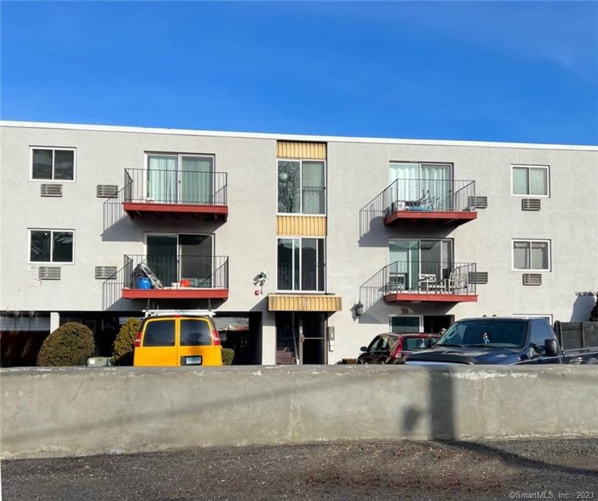 ONLY OWNER OCCUPIED. So why to rent, when you can own this - Beach Condo for sale in Stamford, Connecticut on Beachhouse.com