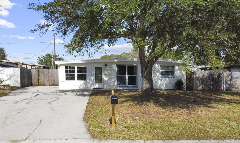 Under contract-accepting backup offers. Welcome to this move-in - Beach Home for sale in Seminole, Florida on Beachhouse.com
