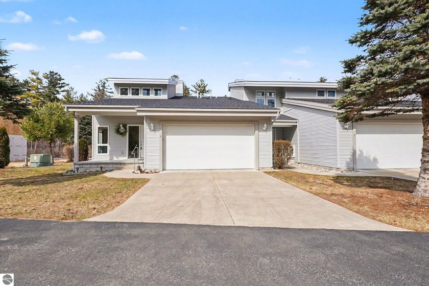 Welcome to 1311 Beechwood Unit 3, an exceptional condominium - Beach Condo for sale in East Tawas, Michigan on Beachhouse.com