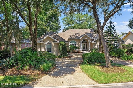 Located in the prestigious Oceanwalk community this one-level - Beach Home for sale in Atlantic Beach, Florida on Beachhouse.com